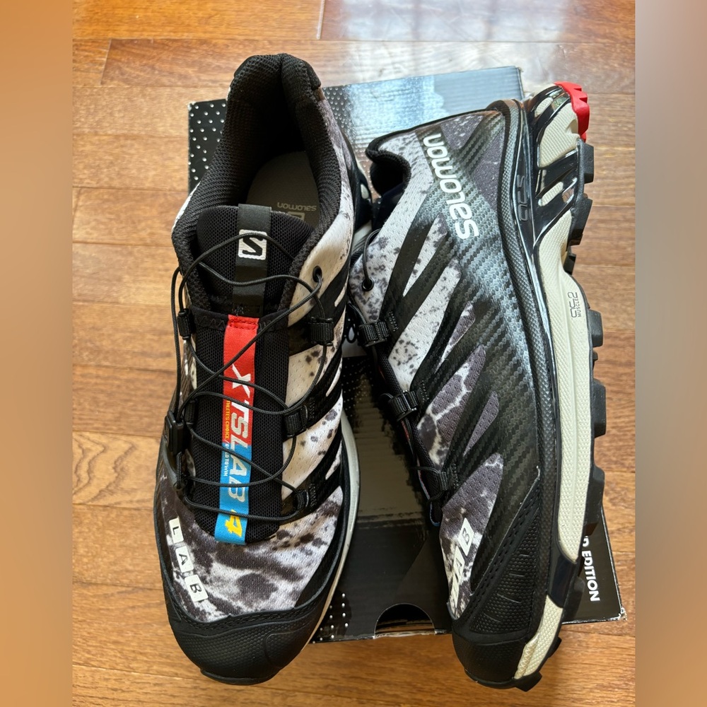 NWT - Salomon XT-4 Advanced Trail Running Shoe. Blk/WHT/Risk Red. Men’s US 10.5.